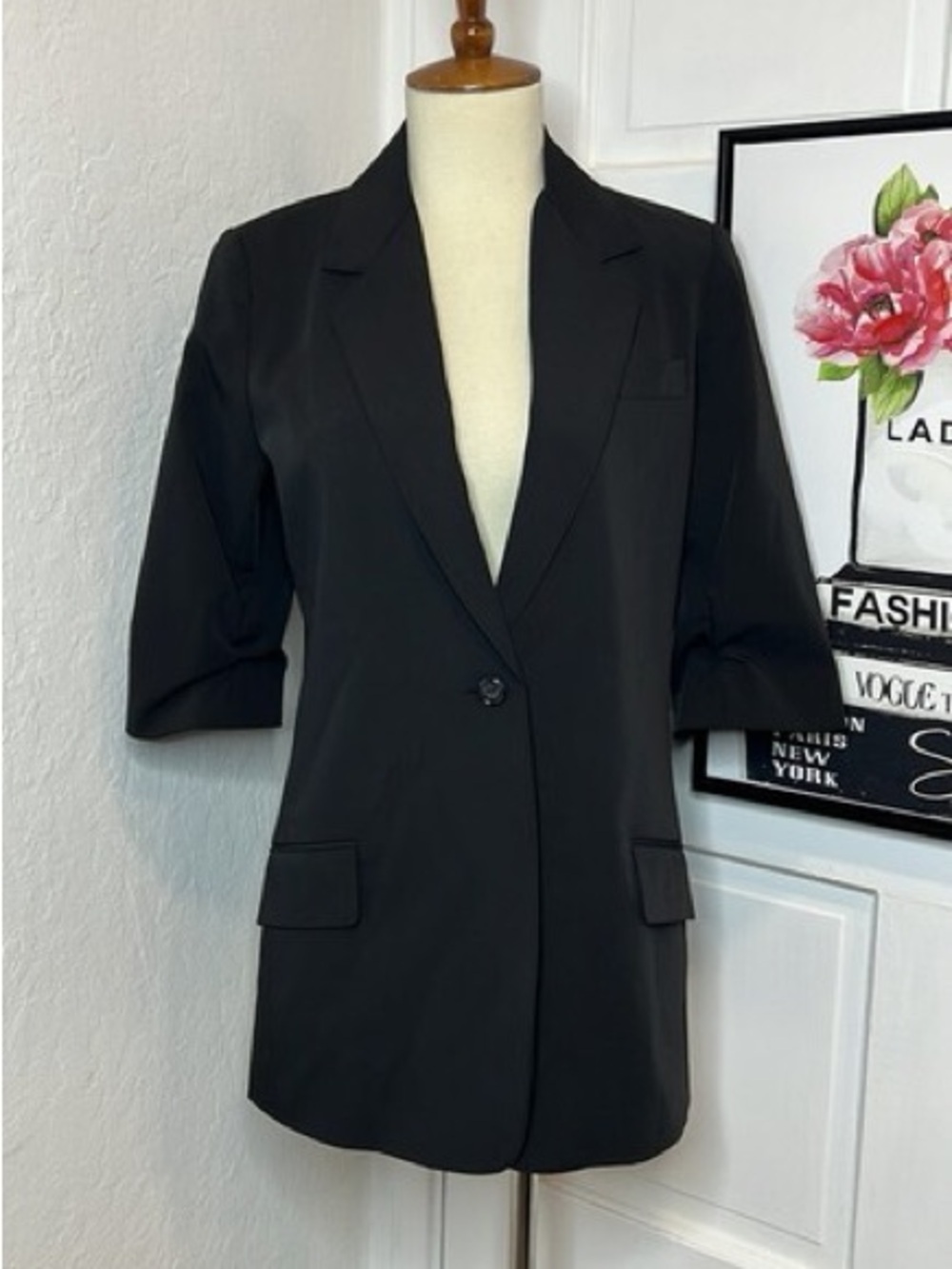 Elizabeth and James Black long silk blend Tailored Blazer size 2/xs